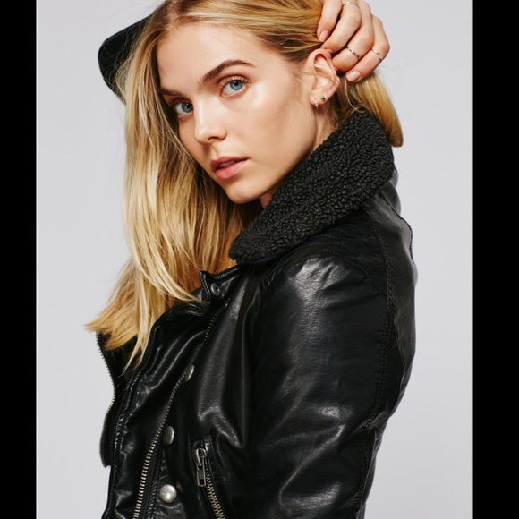 🛑SOLD Free People Asheville Vegan Leather Moto Jacket in Black Size S - Picture 3 of 13